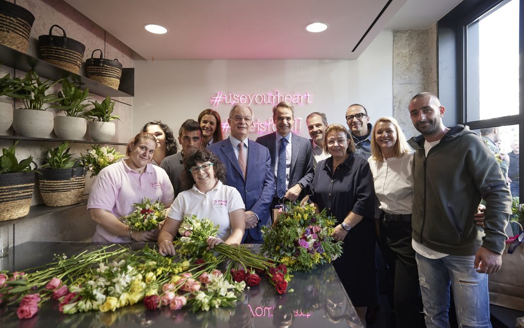 The newly-renovated, historic flower stalls at Parliament were formally opened in the presence of the Prime Minister and the Speaker of the Parliament